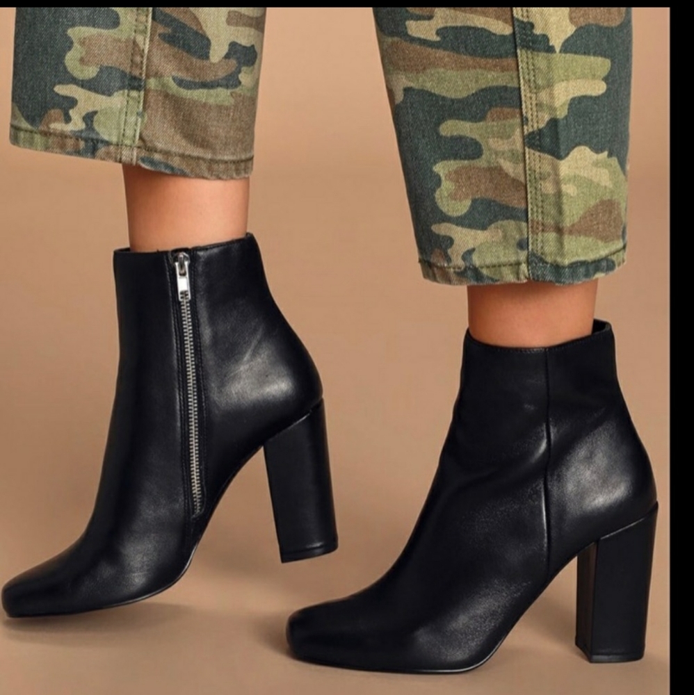 NWT leather ankle boots